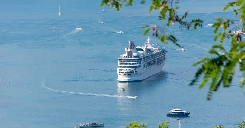 Plages secrètes peu fréquentées en méditerranée : le guide des criques sauvages